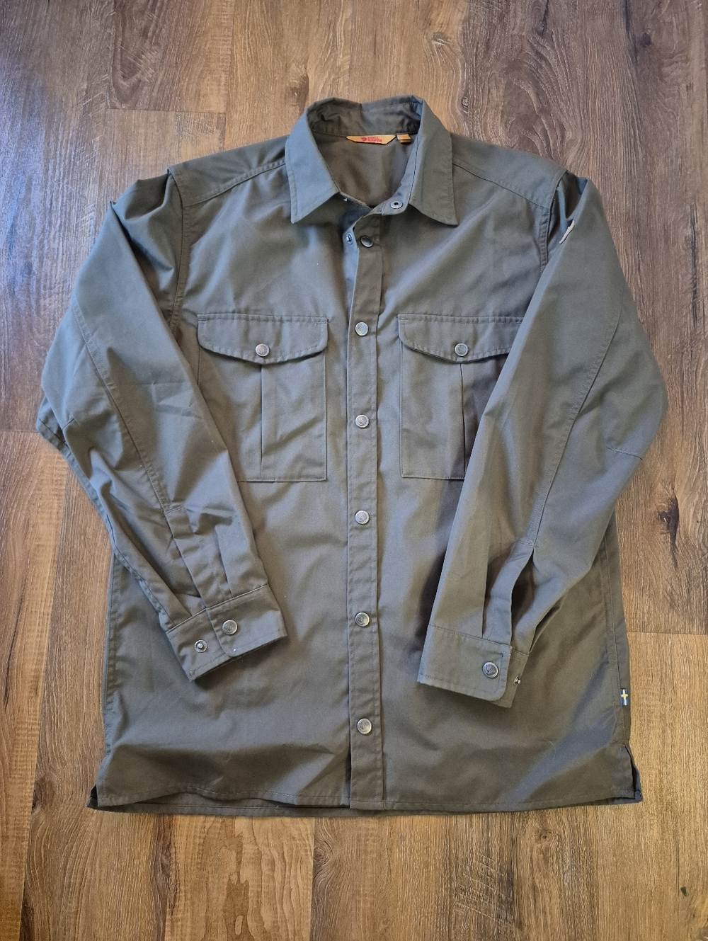 NWOT Fjallraven Greenland Shirt